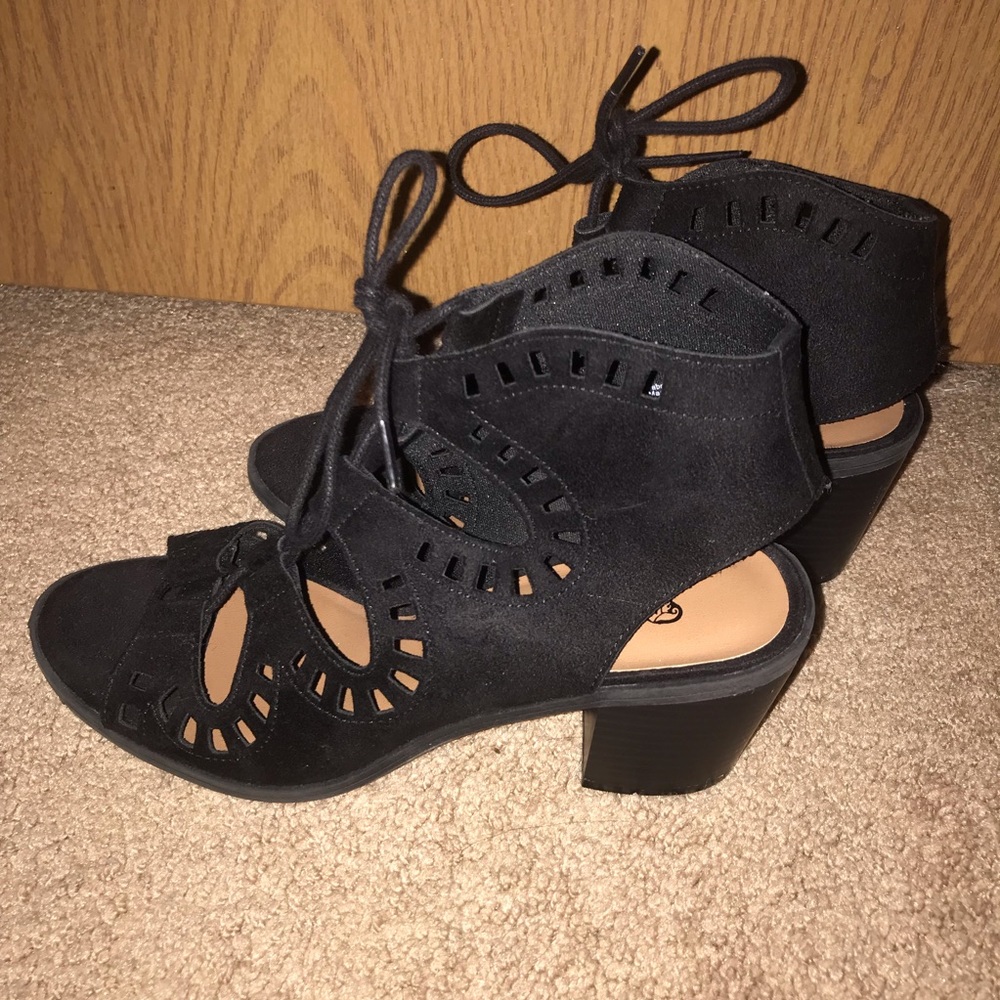 black lace up heels